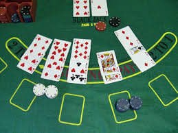Tangkapan layar antarmuka aplikasi seluler shiokelinci4d menampilkan menu utama dan pasar Liga 1.